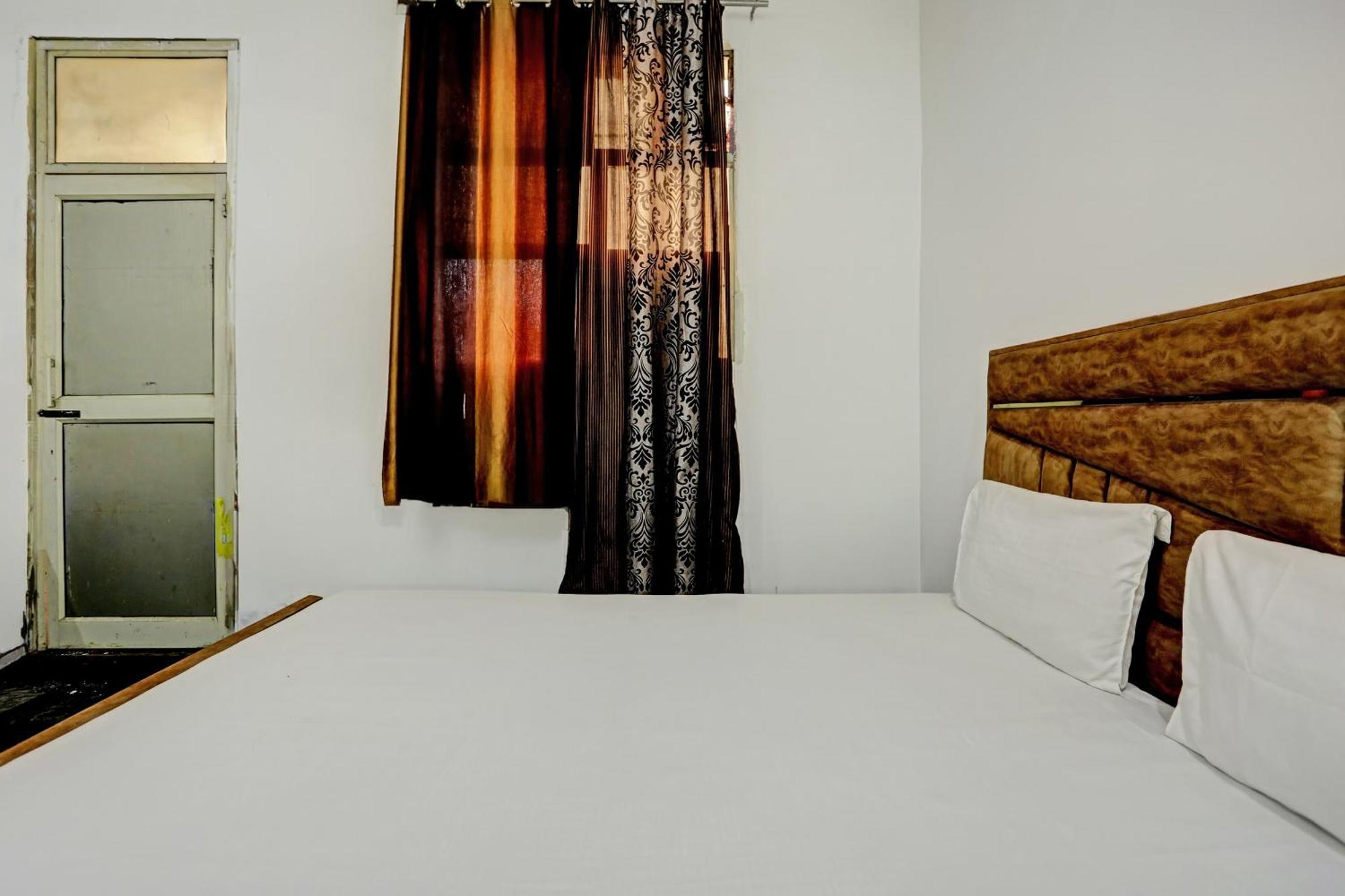 Hotel O Raaz Hotel Delhi Zewnętrze zdjęcie