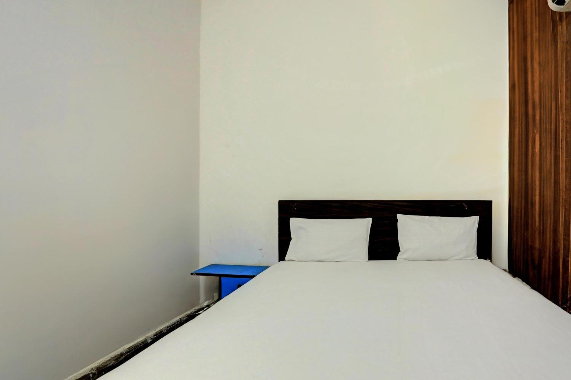Hotel O Raaz Hotel Delhi Zewnętrze zdjęcie