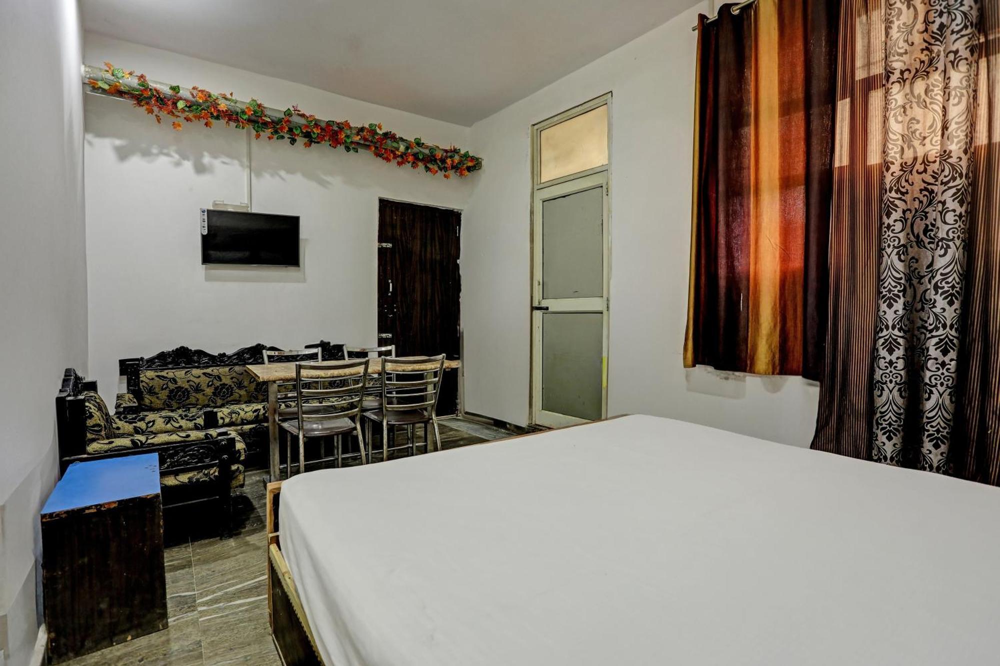 Hotel O Raaz Hotel Delhi Zewnętrze zdjęcie