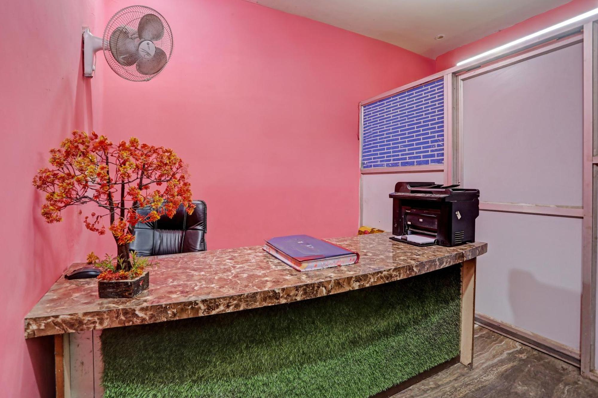 Hotel O Raaz Hotel Delhi Zewnętrze zdjęcie