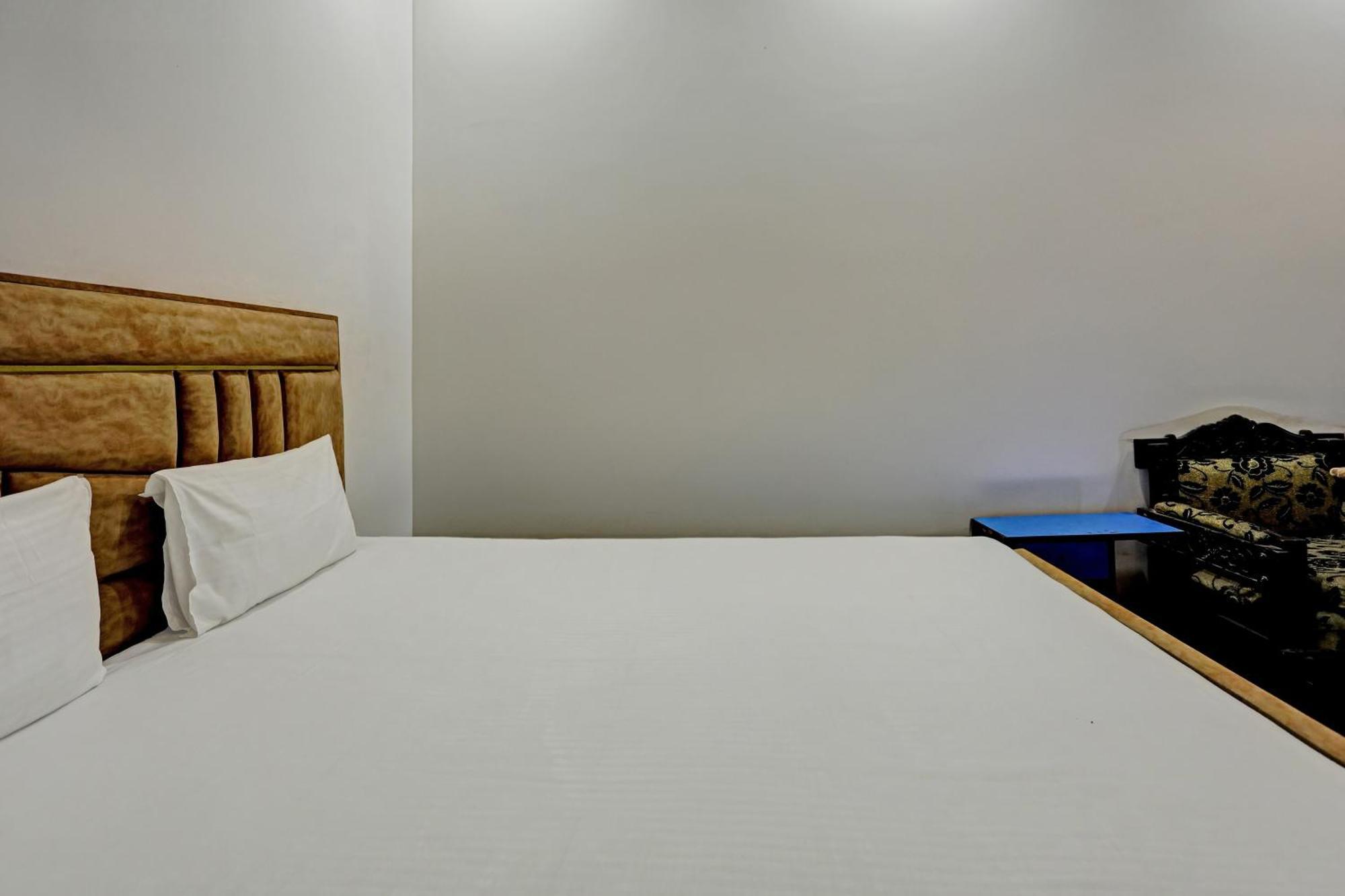 Hotel O Raaz Hotel Delhi Zewnętrze zdjęcie